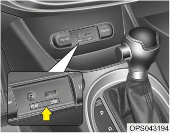 Гнезда Aux, USB и iPod® Kia Soul